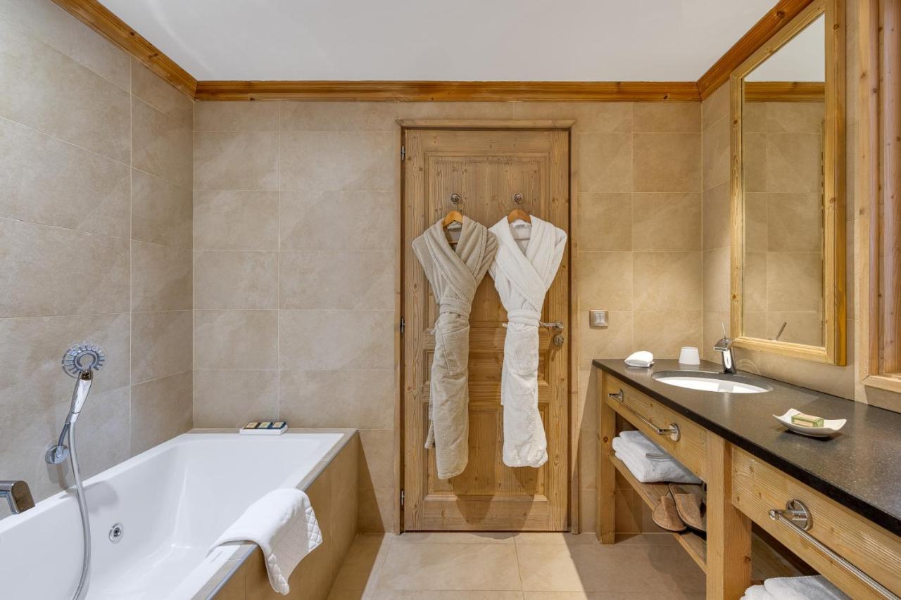 Hotel L'Helios Мерибель Экстерьер фото