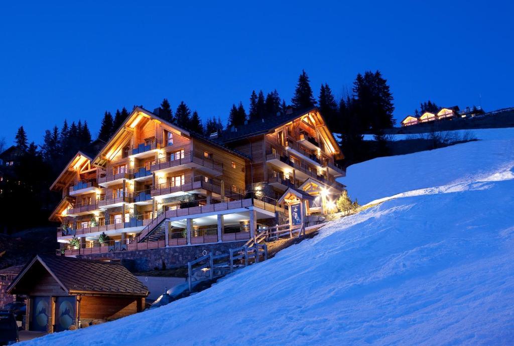 Hotel L'Helios Мерибель Экстерьер фото
