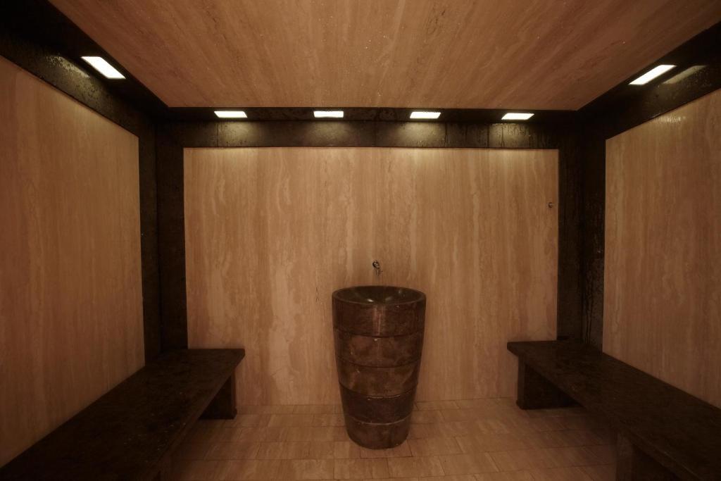Hotel L'Helios Мерибель Экстерьер фото